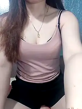 Snapshot of LeanaLy chatting on 06-10-26, 02:16 LeanaLy online show from 06-10-26, 02:16
