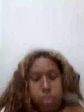 Camilanifeta online show from 12-23-25, 01:47