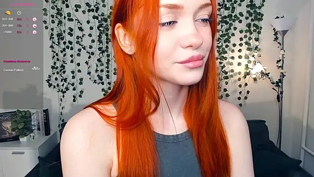 Snapshot of Foxy_blush chatting on 10-26-25, 07:09 Foxy blush online show from 10-26-25, 07:09