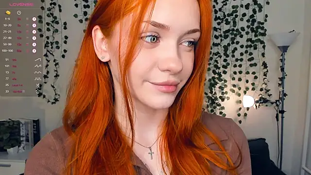 Snapshot of Foxy_blush chatting on 11-05-25, 09:15 Foxy blush online show from 11-05-25, 09:15