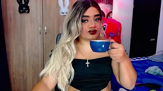 Sofiabigcock22 online show from 10-27-25, 11:14