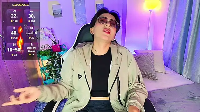 Snapshot of Alex_carter chatting on 12-17-25, 10:16 Alex carter online show from 12-17-25, 10:16