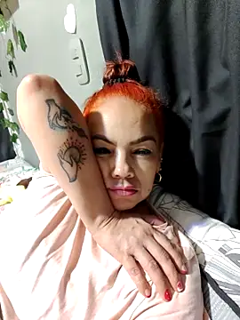 Sharlott smith online show from 11-16-25, 02:06