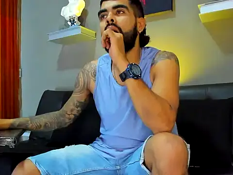 black kameron  online show from 11-10-25, 09:03