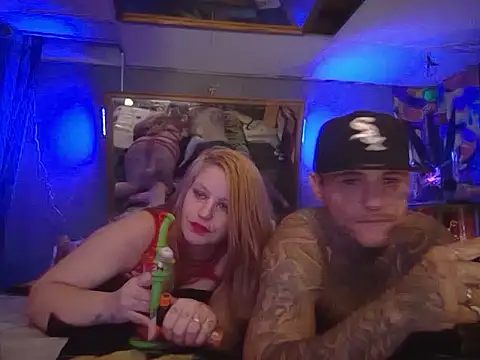 Snapshot of XXXspunderella chatting on 11-15-25, 01:51 XXXspunderella online show from 11-15-25, 01:51