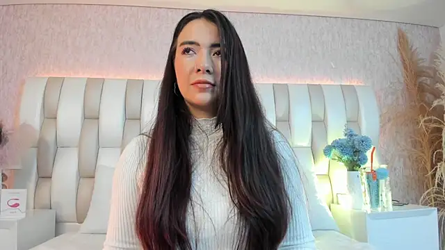 Ari lynn  online show from 12-20-25, 03:46