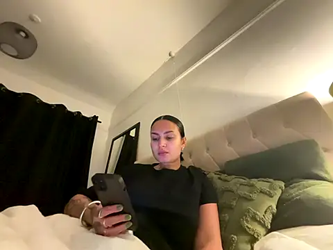 sexygoddessjessy online show from 01-08-26, 07:38