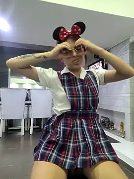 Snapshot of l0lita_sweet chatting on 10-20-25, 10:54 l0lita sweet online show from 10-20-25, 10:54