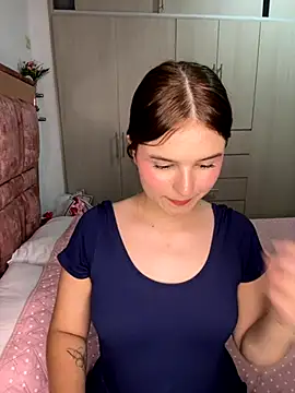 MIACUTEE  online show from 11-21-25, 06:23