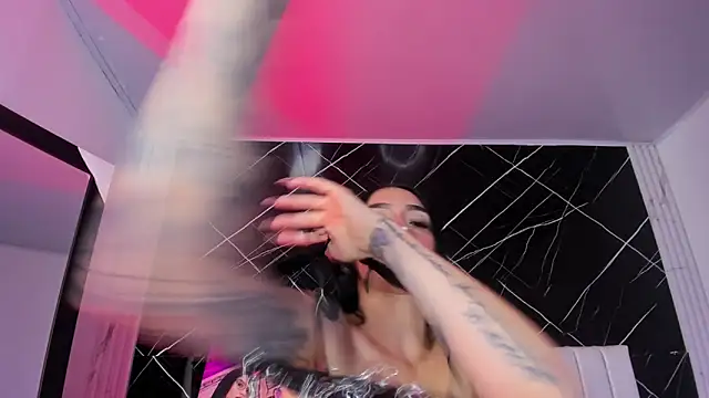 Candy leilaa3 online show from 04-16-26, 06:14