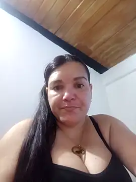 Snapshot of MilfBlonde_ chatting on 10-19-25, 11:11 MilfBlonde  online show from 10-19-25, 11:11