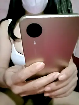 Snapshot of SansanCii chatting on 11-02-25, 09:28 SansanCii online show from 11-02-25, 09:28