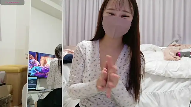 Komomo ch online show from 03-27-26, 05:46