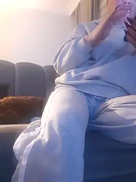 Snapshot of Trans_Mahsen chatting on 10-21-25, 06:08 Trans Mahsen online show from 10-21-25, 06:08