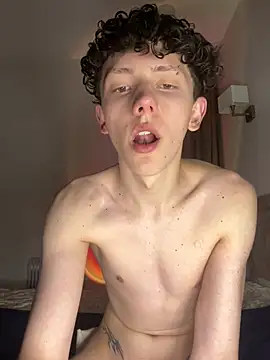 TwinksNextDoor online show from 04-22-26, 04:30