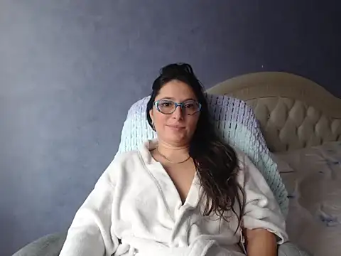 LuckyLisa23 online show from 11-03-25, 10:38