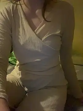 KittieCreme online show from 02-06-26, 05:49