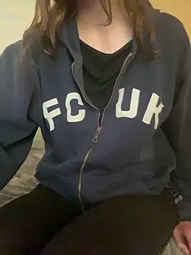 KittieCreme online show from 06-08-26, 11:43