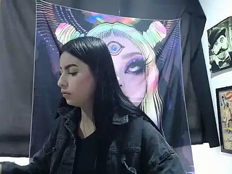 AlanaCollins- online show from 10-20-25, 11:32