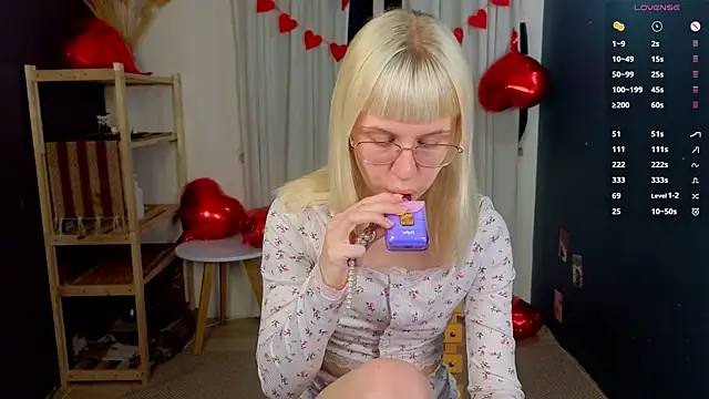 lovedrope online show from 02-15-26, 07:51