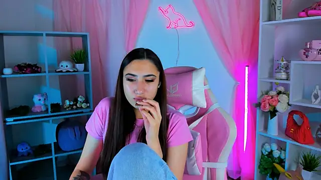 RebeckaThornton online show from 11-12-25, 09:32