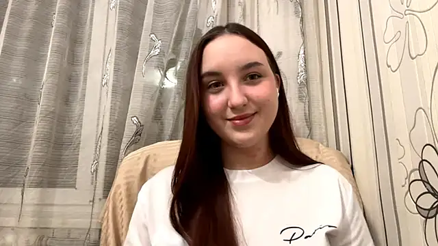 Snapshot of DaisyMolly chatting on 10-26-25, 05:41 DaisyMolly online show from 10-26-25, 05:41