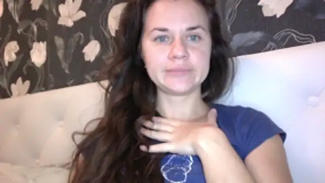 GiaaCaranggi online show from 12-20-25, 04:03