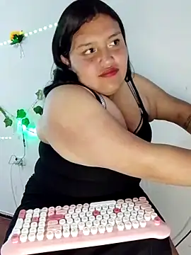 Snapshot of natt-bigass chatting on 11-08-25, 02:45 natt-bigass online show from 11-08-25, 02:45