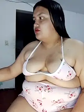 Snapshot of natt-bigass chatting on 11-13-25, 02:32 natt-bigass online show from 11-13-25, 02:32