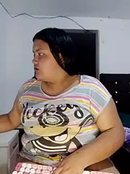 Snapshot of natt-bigass chatting on 11-19-25, 03:17 natt-bigass online show from 11-19-25, 03:17