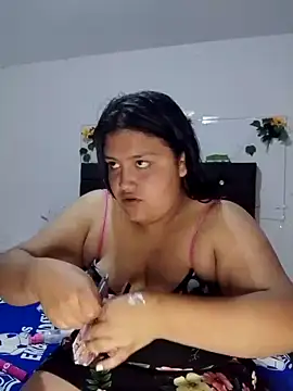 Snapshot of natt-bigass chatting on 11-25-25, 01:38 natt-bigass online show from 11-25-25, 01:38