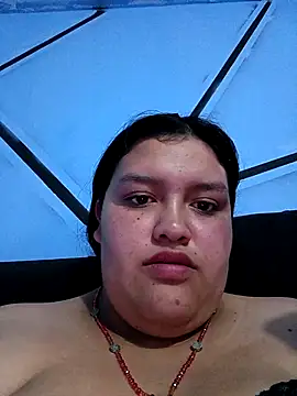 Snapshot of natt-bigass chatting on 05-02-26, 06:35 natt-bigass online show from 05-02-26, 06:35