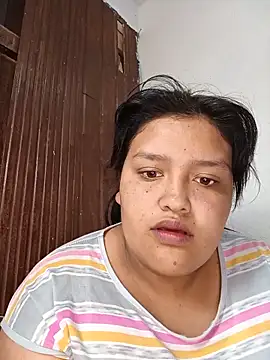 Snapshot of natt-bigass chatting on 05-17-26, 05:31 natt-bigass online show from 05-17-26, 05:31
