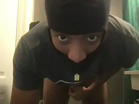 Snapshot of Tailandxxx chatting on 10-28-25, 03:21 Tailandxxx online show from 10-28-25, 03:21