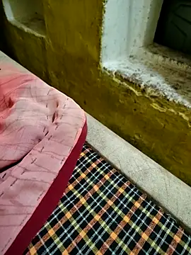 Snapshot of Nisha_hote chatting on 10-16-25, 11:28 Nisha hote online show from 10-16-25, 11:28