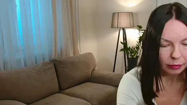 LittleNicolee online show from 01-08-26, 01:02