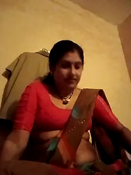 Snapshot of Rayal_bhabi chatting on 10-17-25, 05:59 Rayal bhabi online show from 10-17-25, 05:59