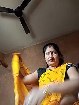 Snapshot of Rayal_bhabi chatting on 11-18-25, 05:34 Rayal bhabi online show from 11-18-25, 05:34