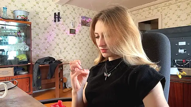 AmeliLia online show from 03-12-26, 11:27