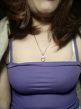 YiyinLy online show from 11-24-25, 07:24