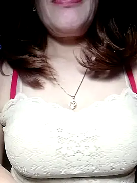 YiyinLy online show from 01-14-26, 12:11