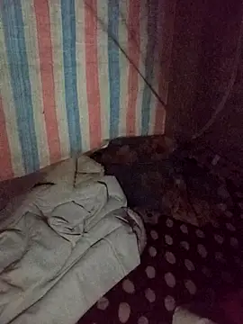 Snapshot of siusiu-00 chatting on 10-23-25, 09:57 siusiu-00 online show from 10-23-25, 09:57