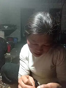 Snapshot of siusiu-00 chatting on 10-25-25, 01:07 siusiu-00 online show from 10-25-25, 01:07