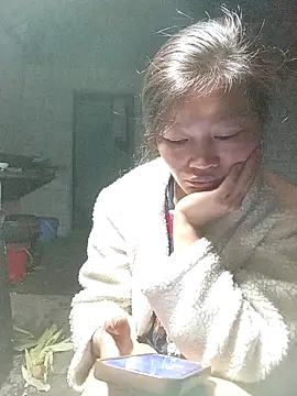 Snapshot of siusiu-00 chatting on 10-27-25, 09:52 siusiu-00 online show from 10-27-25, 09:52