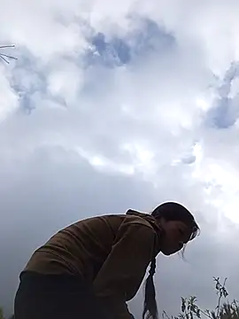 Snapshot of siusiu-00 chatting on 11-14-25, 01:26 siusiu-00 online show from 11-14-25, 01:26