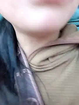 Snapshot of siusiu-00 chatting on 11-17-25, 08:53 siusiu-00 online show from 11-17-25, 08:53