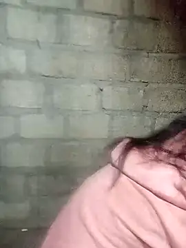 Snapshot of siusiu-00 chatting on 11-24-25, 09:14 siusiu-00 online show from 11-24-25, 09:14