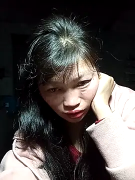 Snapshot of siusiu-00 chatting on 12-13-25, 11:10 siusiu-00 online show from 12-13-25, 11:10