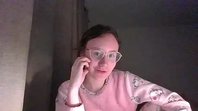 Snapshot of LuckySLove chatting on 01-07-26, 08:22 LuckySLove online show from 01-07-26, 08:22