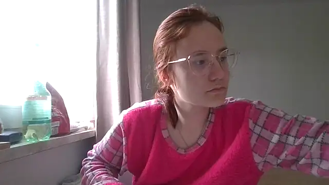 LuckySLove online show from 04-05-26, 02:36